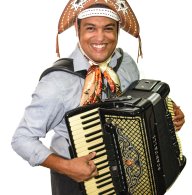 Forró do Mercado: toda sexta tem tradição e música ao vivo no coração do Jaraguá